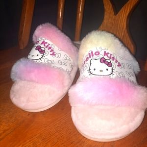 Price Firm- Hello Kitty women's fur slipper slides